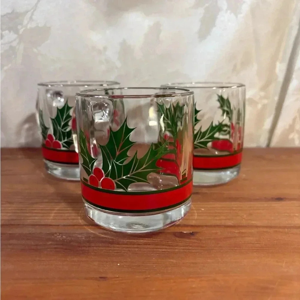 1980's Libby Dbl Old Fashion Bold Green Holly & Red Berries Vintage